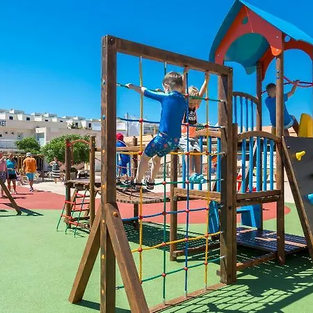 Lägenhetshotell Comitas Floramar 4*