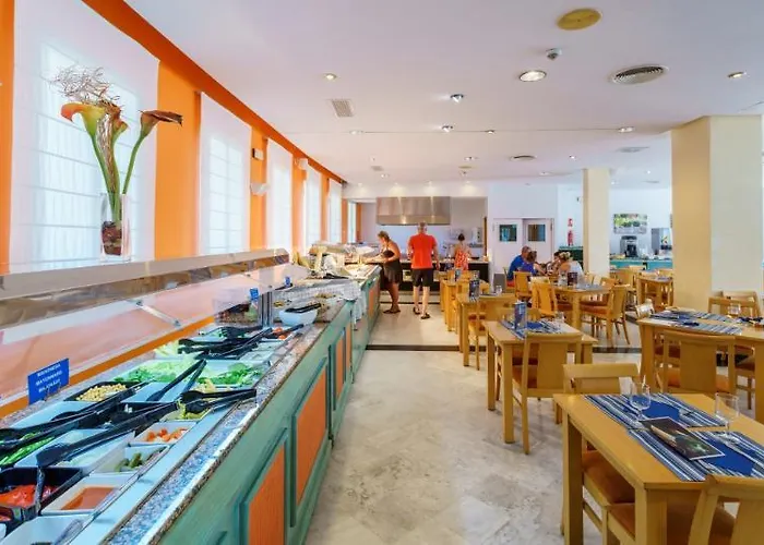 Aparthotel Comitas Floramar 4*