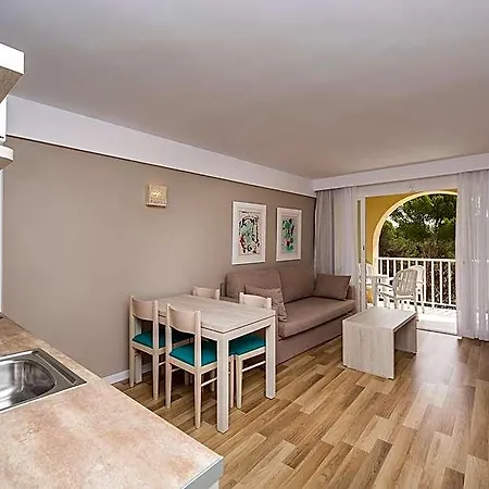 Comitas Floramar Aparthotel 4*