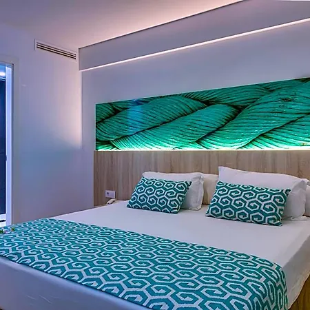 Comitas Floramar Aparthotel Cala Galdana (Menorca)
