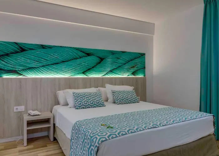 Comitas Floramar Aparthotel 4*