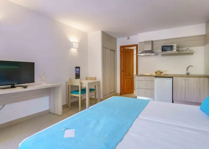 Comitas Floramar Aparthotel Cala Galdana (Menorca)