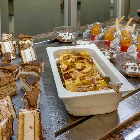 Comitas Floramar Lejlighedshotel 4*